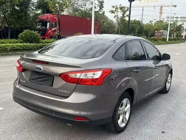 Ford Focus 2012