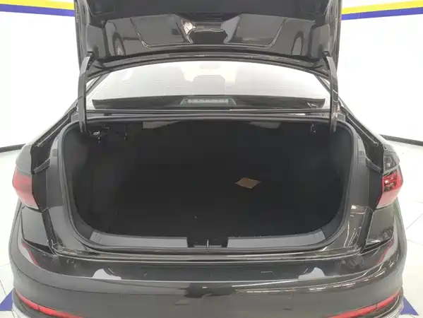 Volkswagen Sagitar 2023