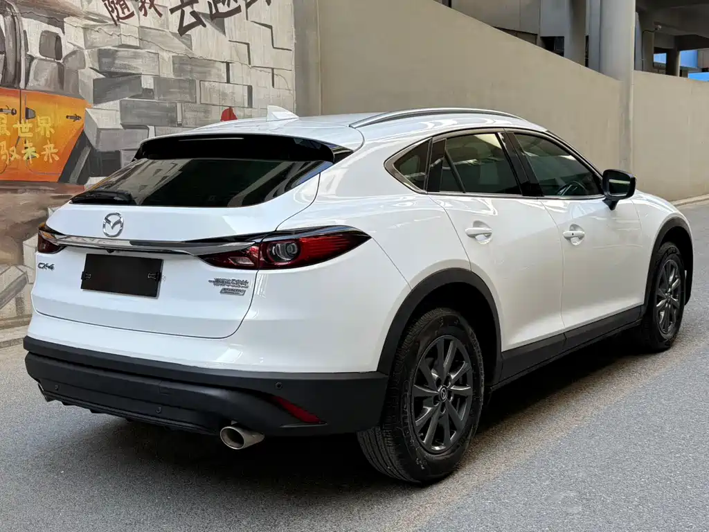 Mazda CX-4 2022