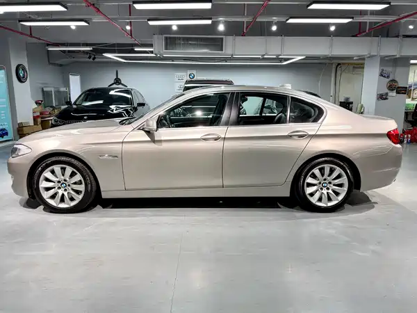 BMW 5 Series 2011
