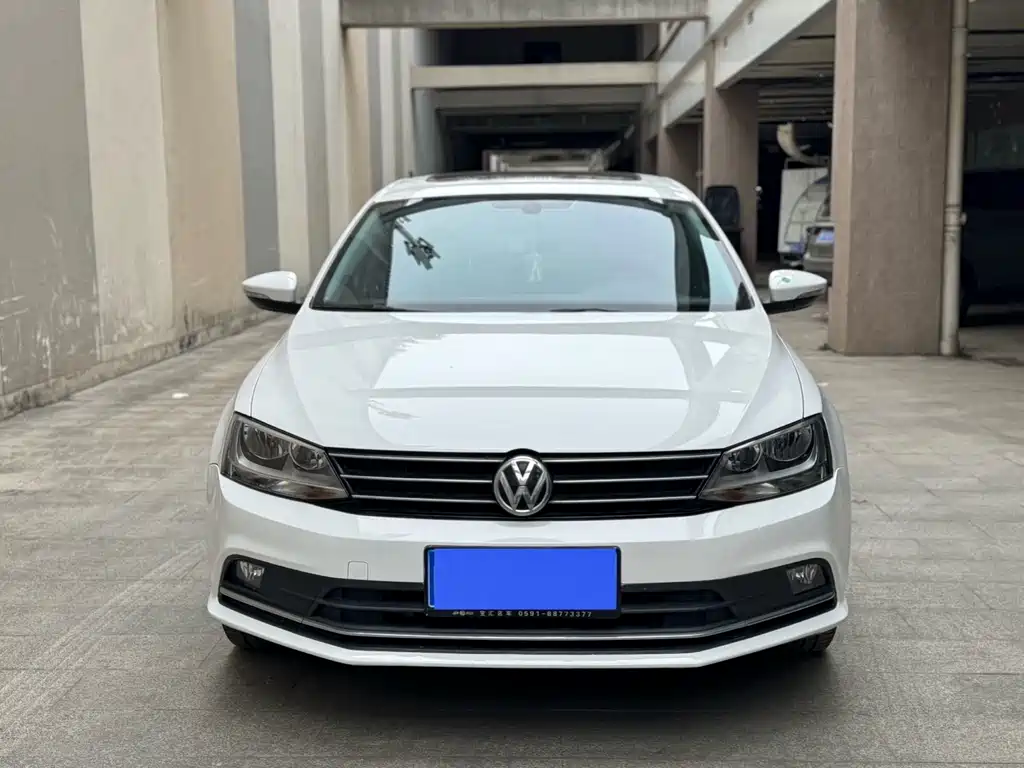 Volkswagen Sagitar 2017 — фото 11