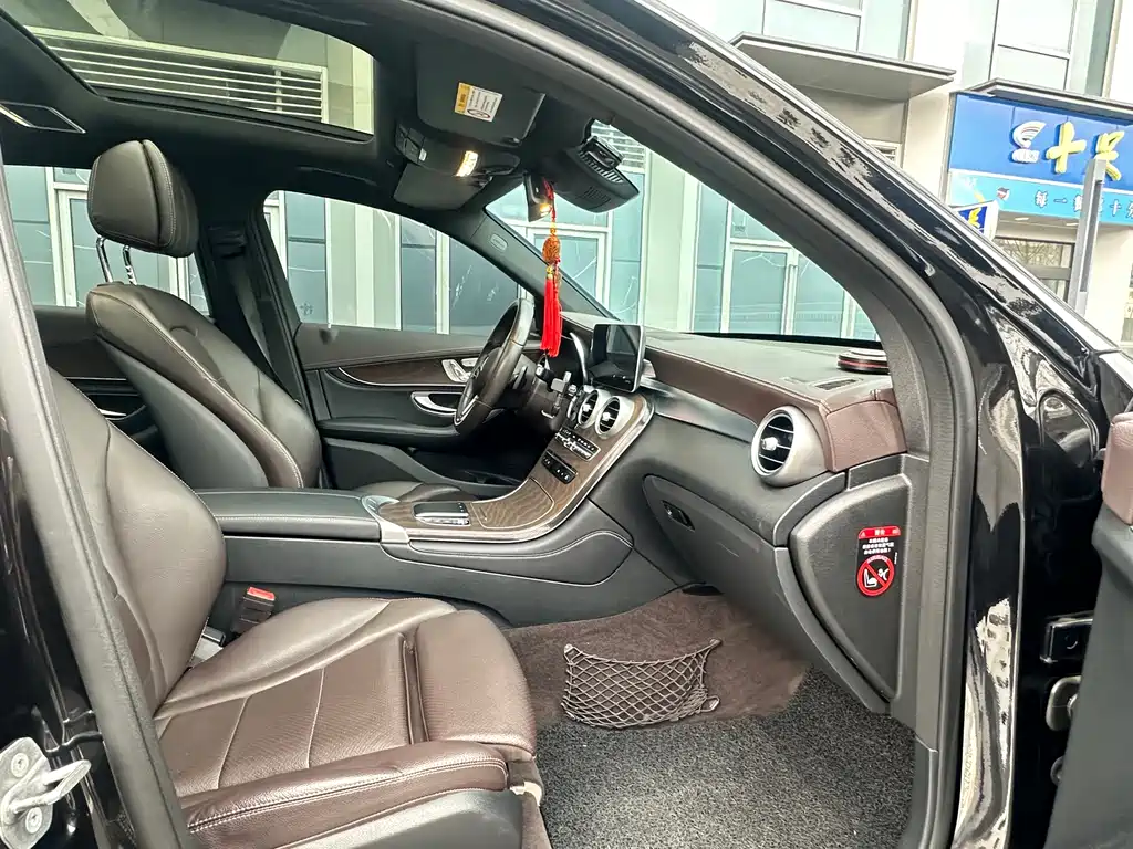 Mercedes-Benz GLC 2020 — фото 14