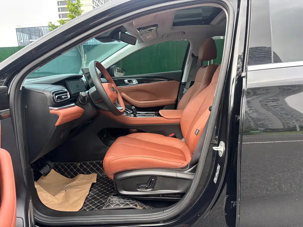 Geely Emgrand 2026