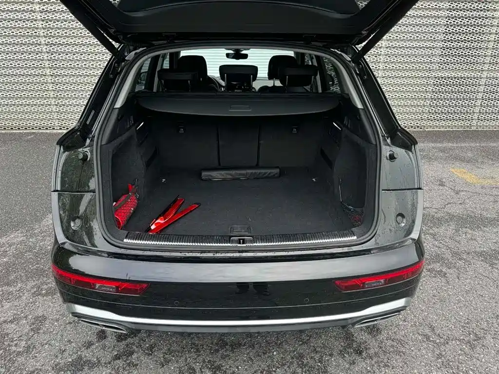 Audi Q5L 2022 — фото 16