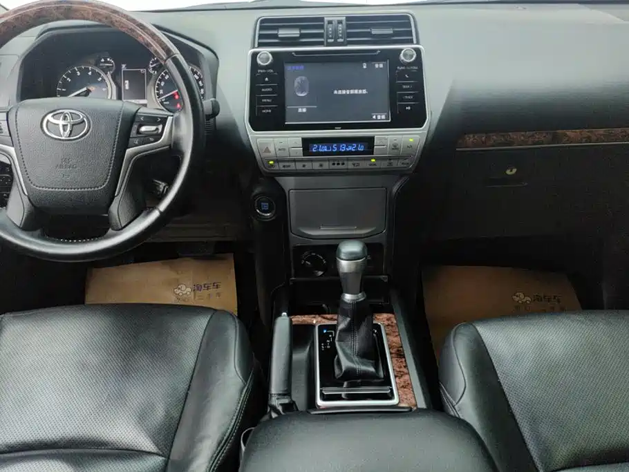 Toyota Prado 2019 — фото 13