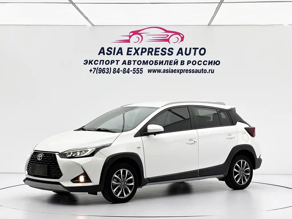 Toyota Yaris L 2022 — фото 1