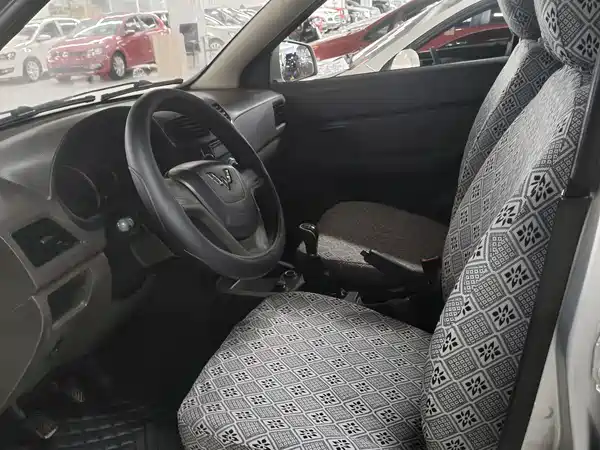 Wuling Hongguang 2016