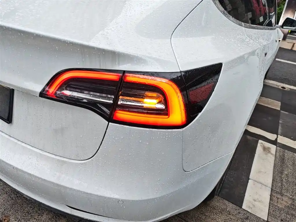 Tesla Model 3 2019 — фото 8