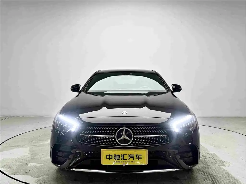 Mercedes-Benz E-Class 2024 — фото 2