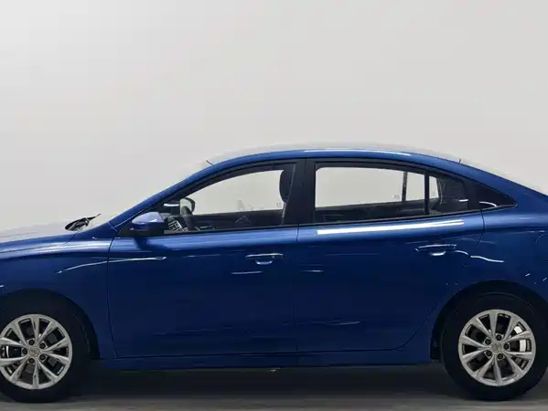 Roewe i5 2019
