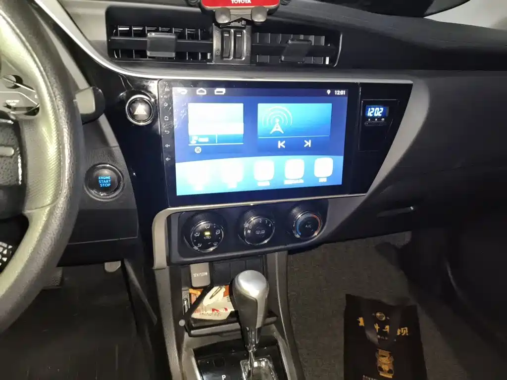 Toyota Corolla 2018 — фото 14