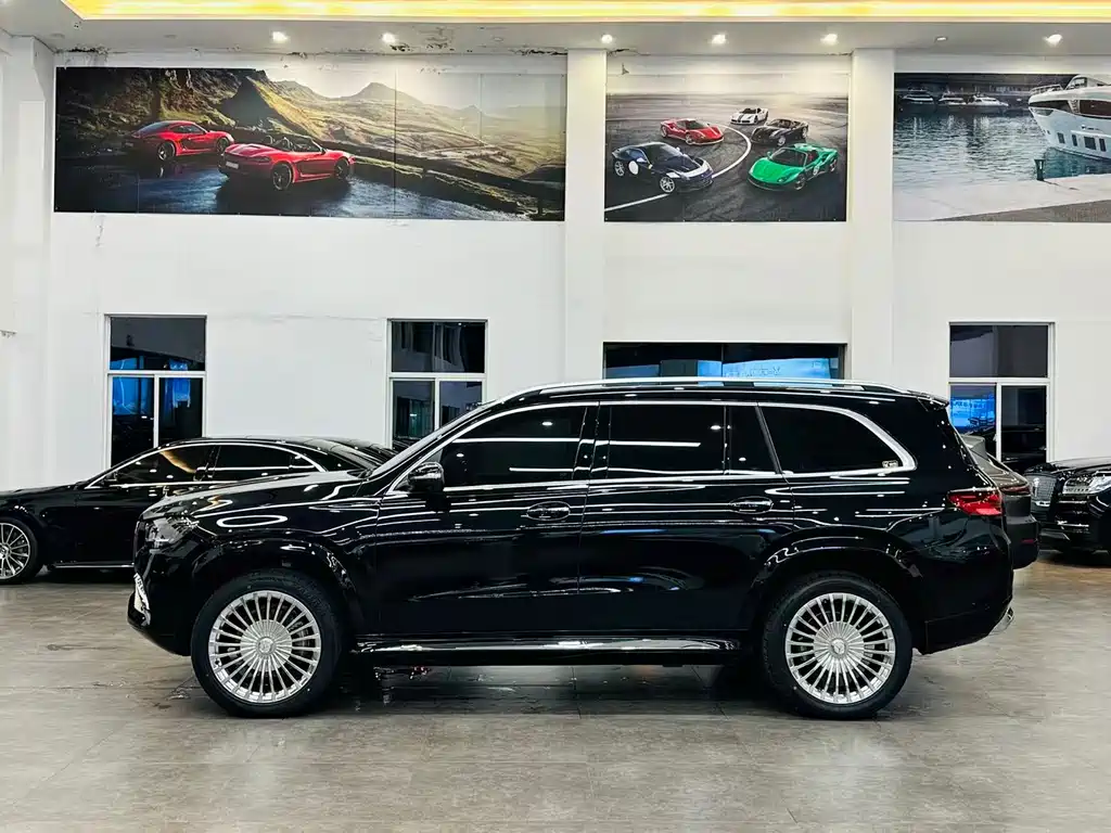 Mercedes-Benz GLS 2024 — фото 3