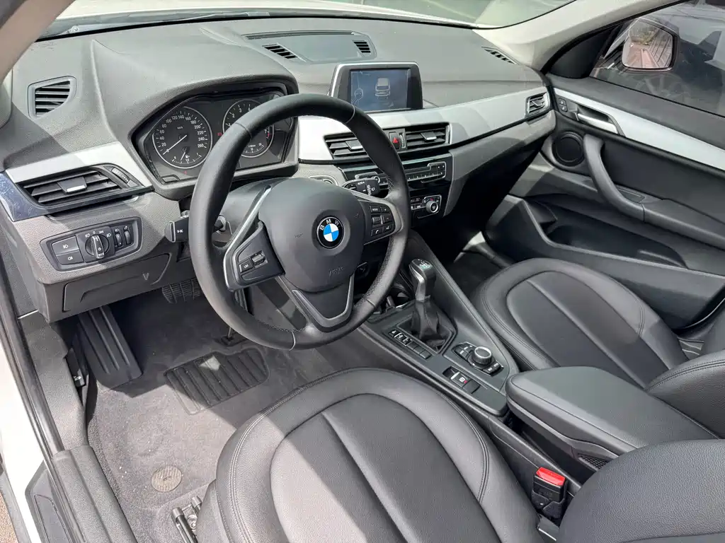 BMW X1 2017 — фото 3