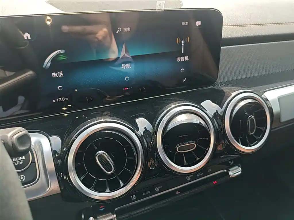 Mercedes-Benz GLB 2022 — фото 13