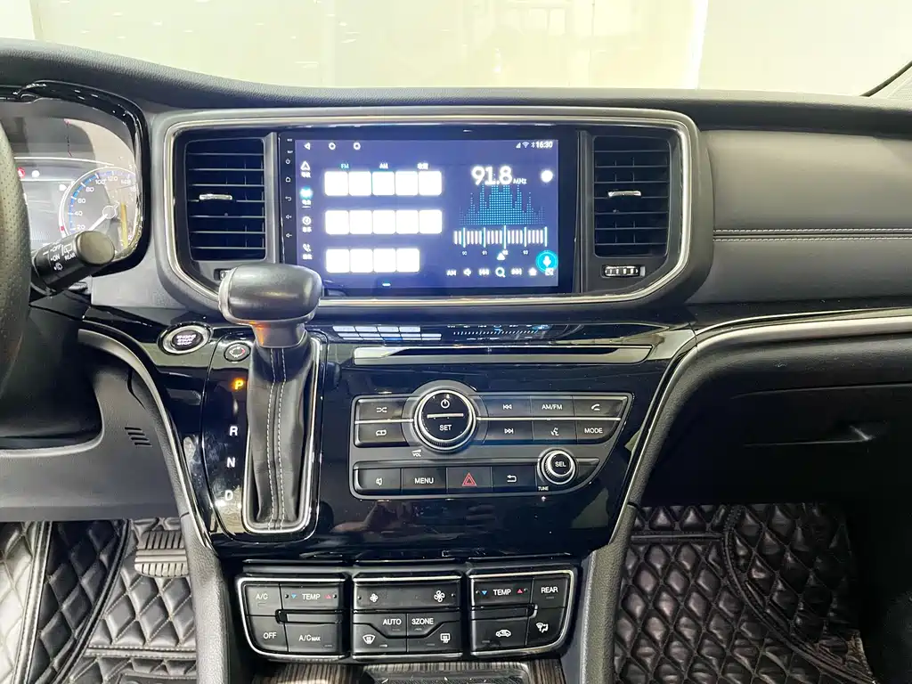 GAC Motor Trumpchi M8 2019 — фото 20