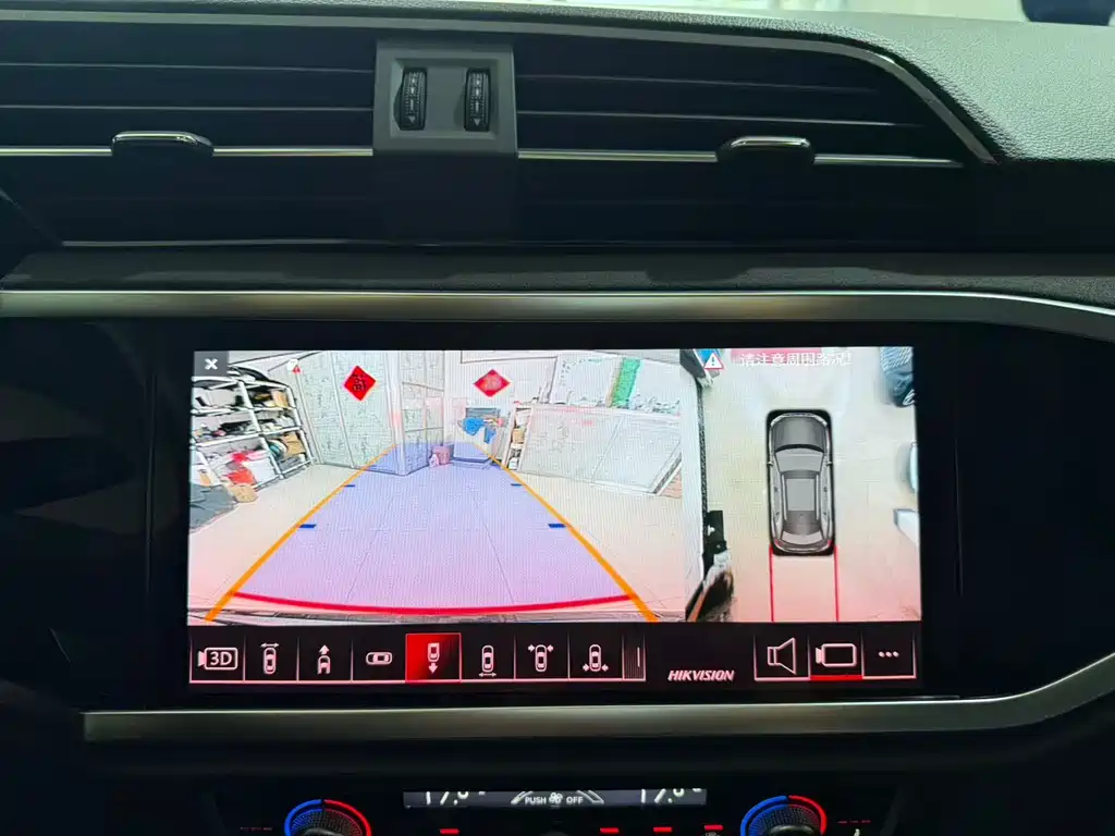 Audi Q3 2023 — фото 12