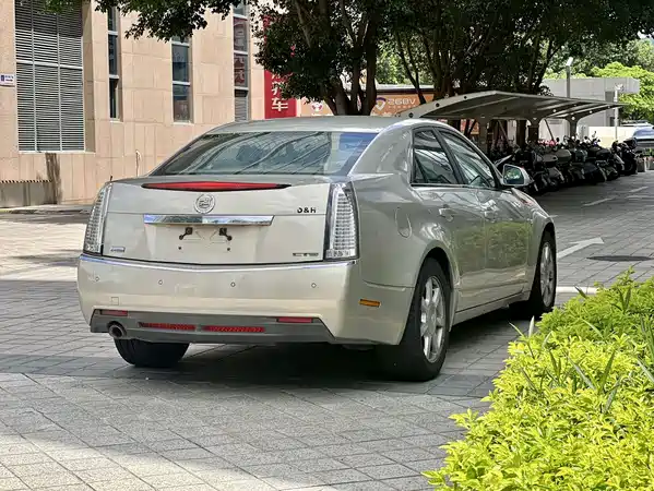Cadillac CTS 2008