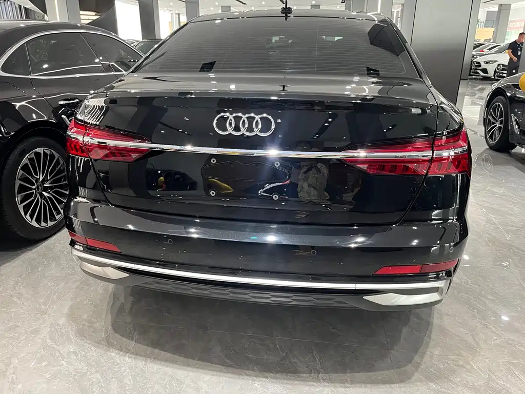 Audi A6L 2024 — фото 11