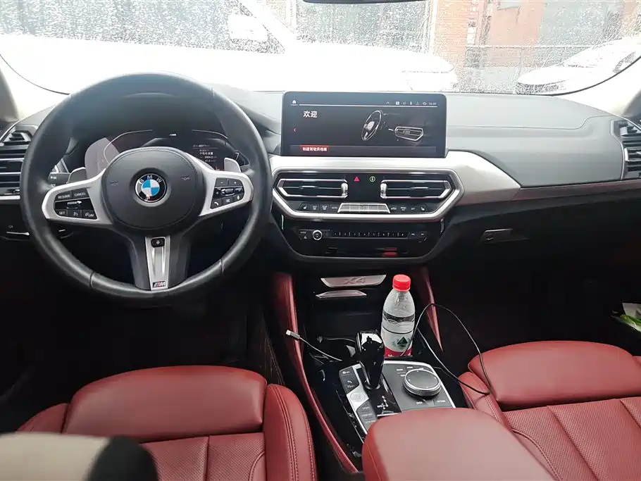 BMW X4 2022 — фото 12