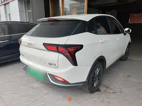 Neta V 2022