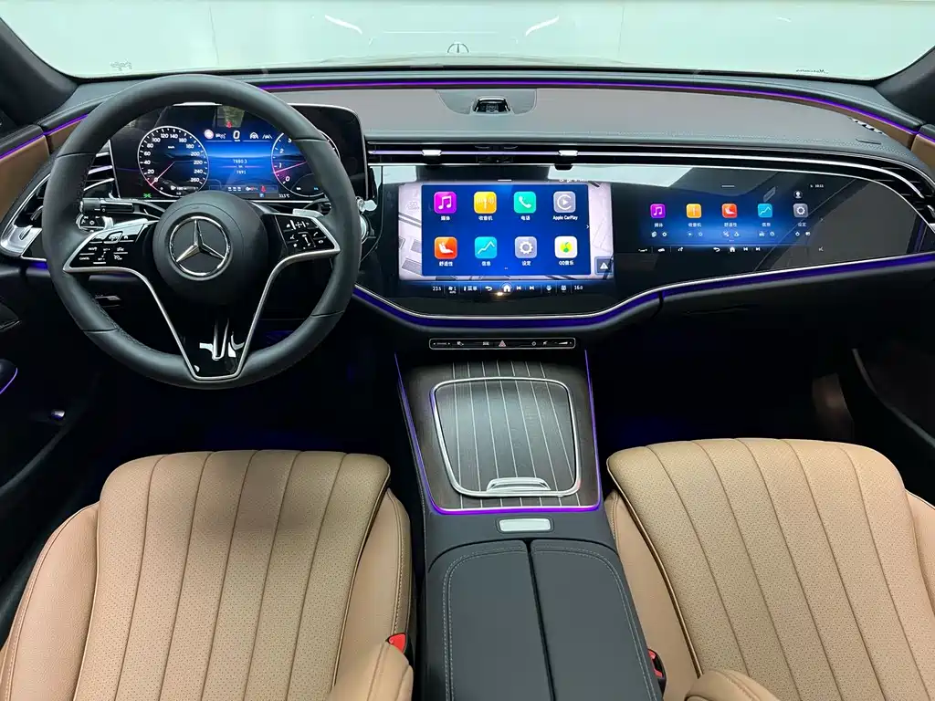 Mercedes-Benz E-Class 2025 — фото 12