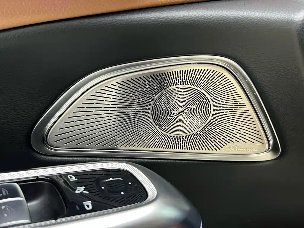 Mercedes-Benz E-Class 2025 — фото 20