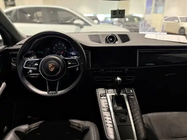 Porsche Macan 2020