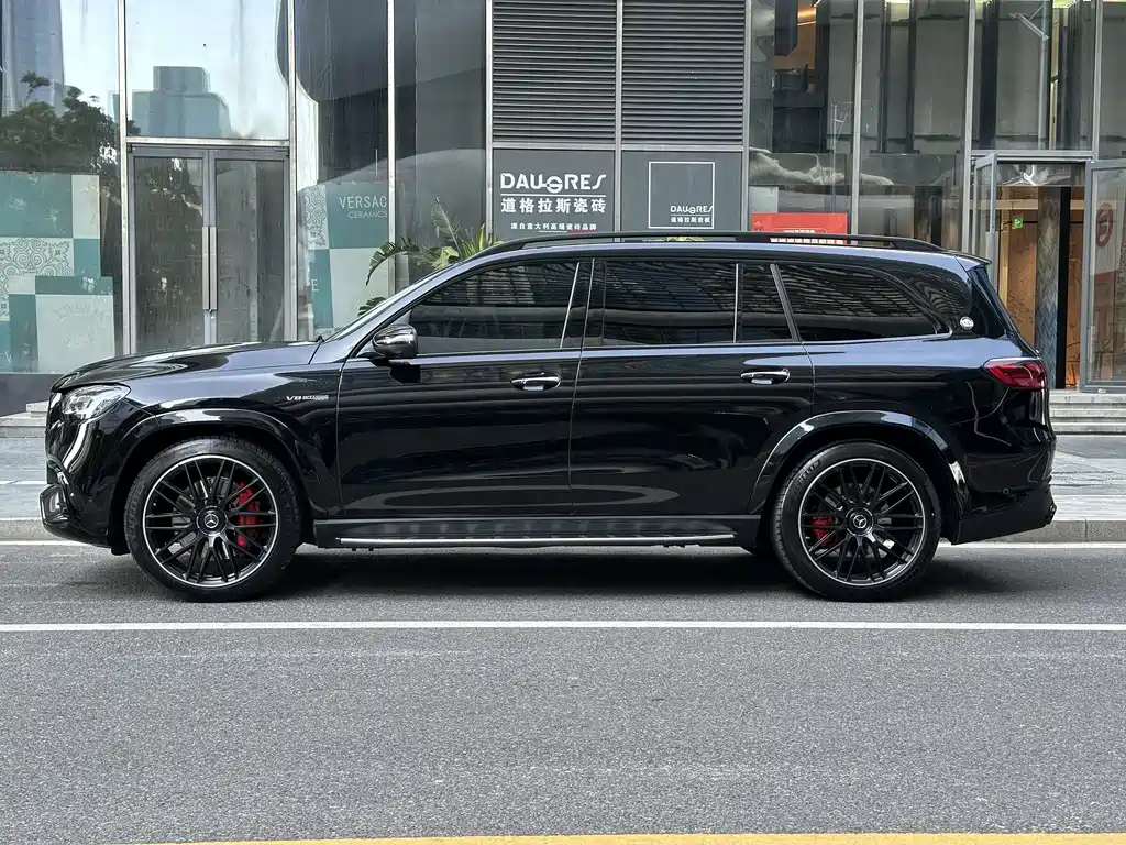 Mercedes-Benz GLS AMG 2024 — фото 3
