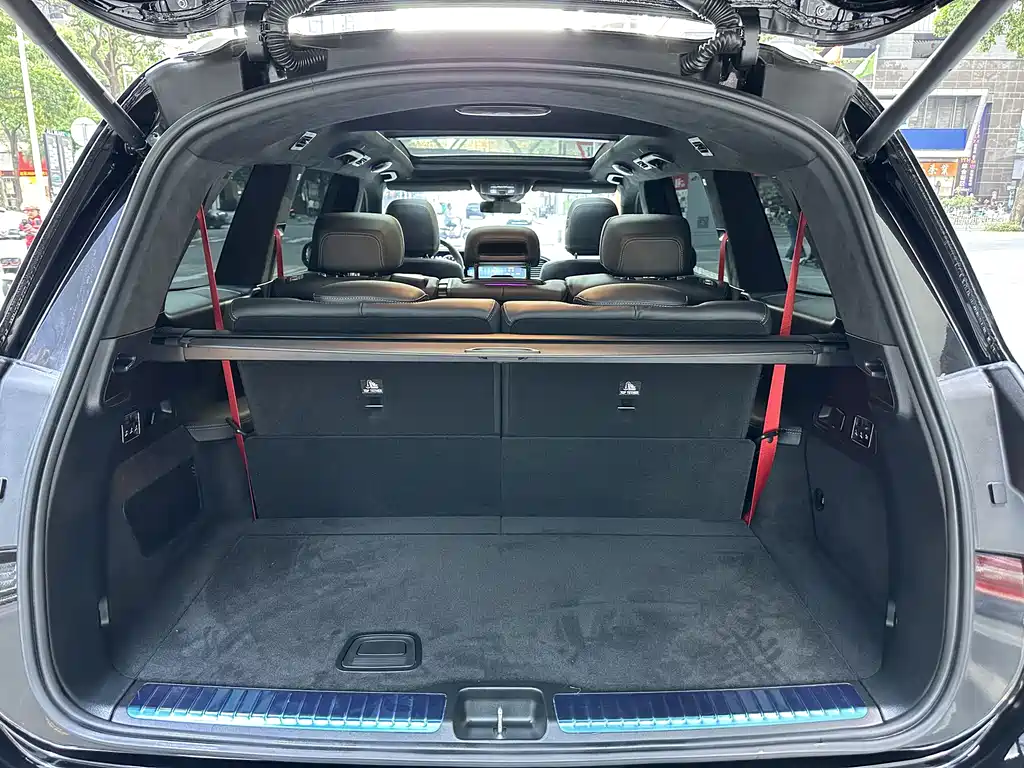Mercedes-Benz GLS AMG 2024 — фото 15