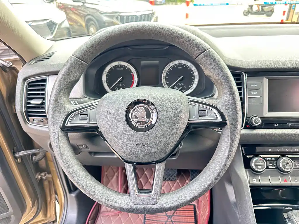 Skoda Kodiaq 2017 — фото 16