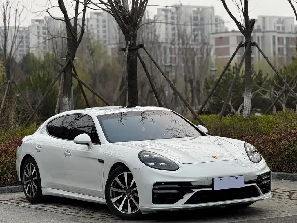Porsche Panamera 2015 — фото 3