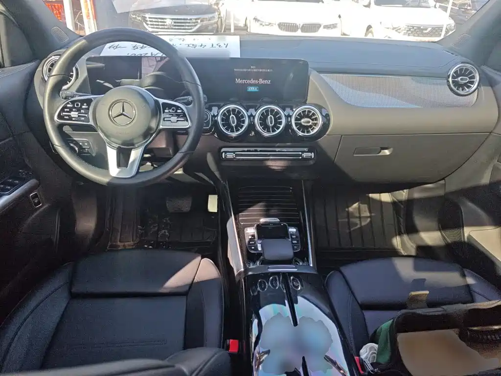 Mercedes-Benz GLA 2021