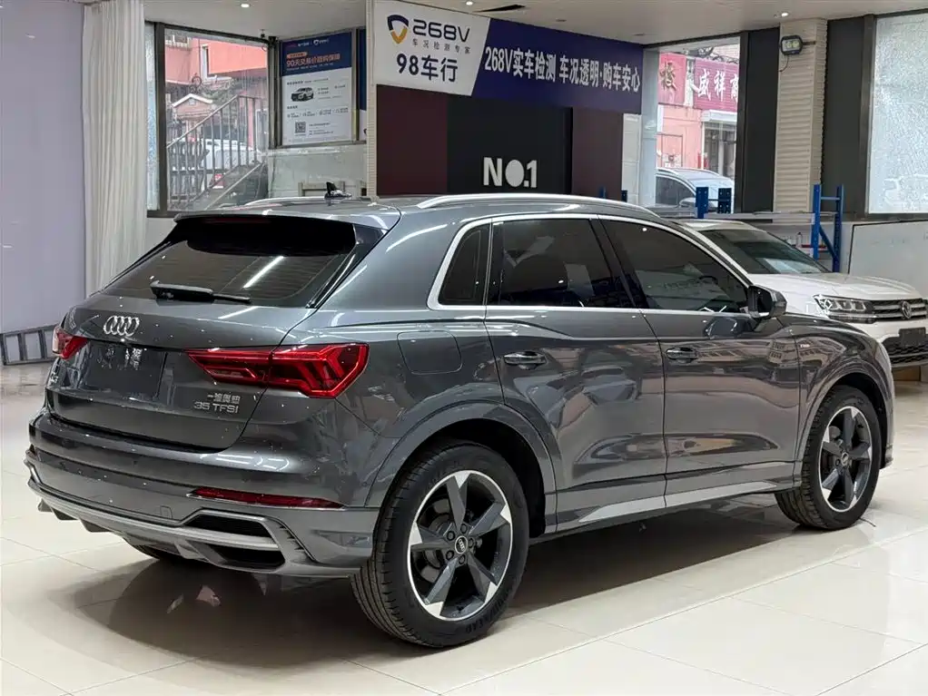 Audi Q3 2023 — фото 4