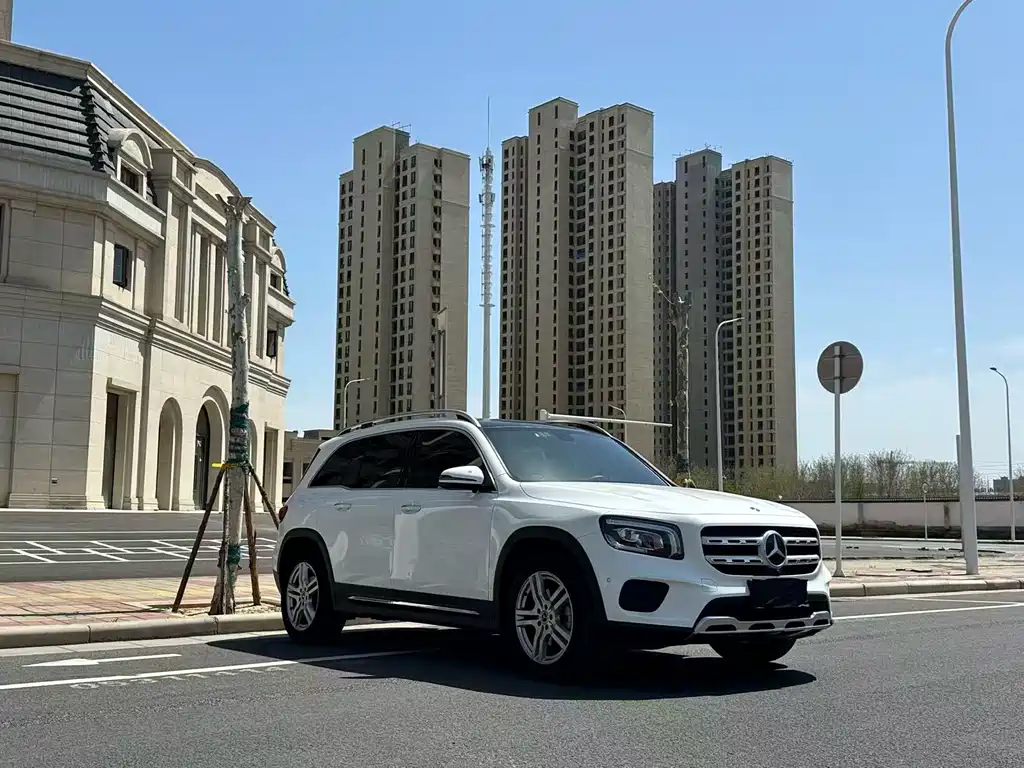 Mercedes-Benz GLB 2021