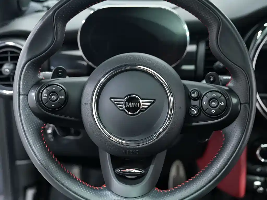 MINI JCW 2020 — фото 10