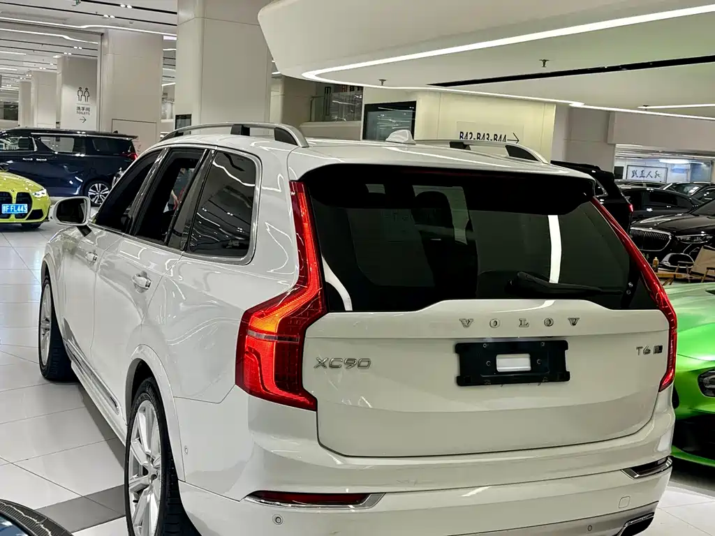 Volvo XC90 2017 — фото 3