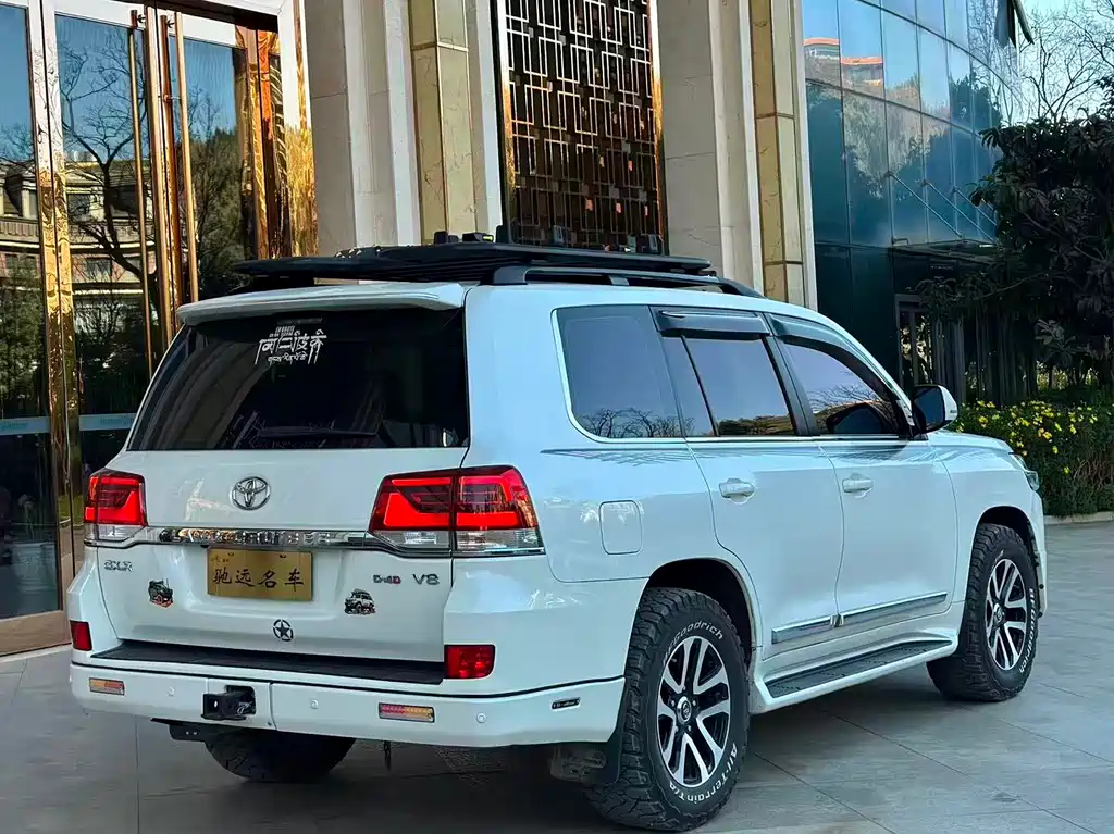 Toyota Land Cruiser 2020 — фото 21