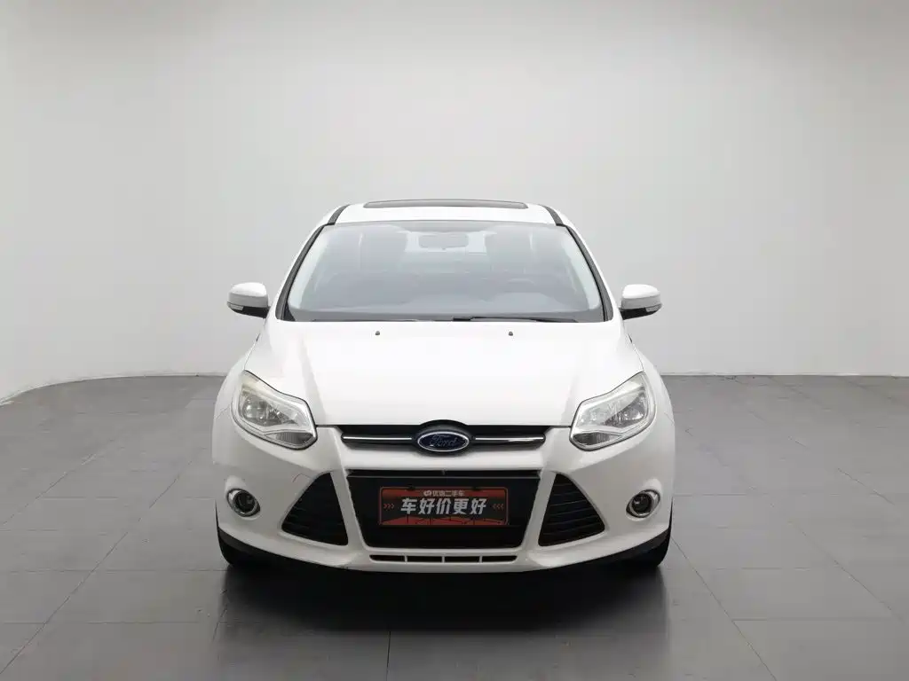 Ford Focus 2014 — фото 3