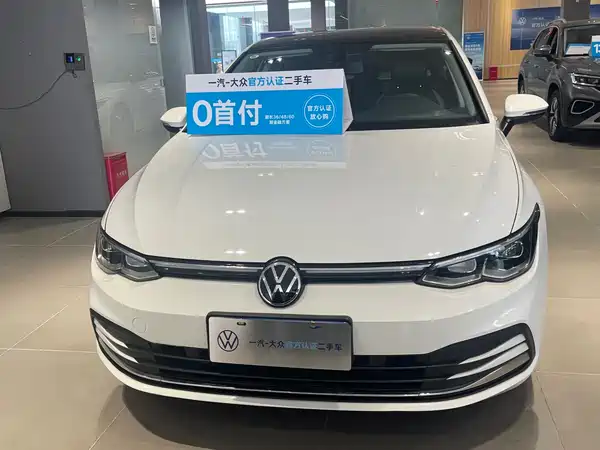 Volkswagen Golf 2024