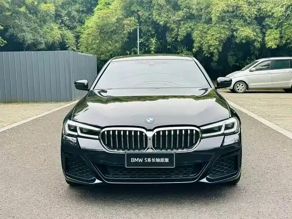 BMW 5 Series 2022