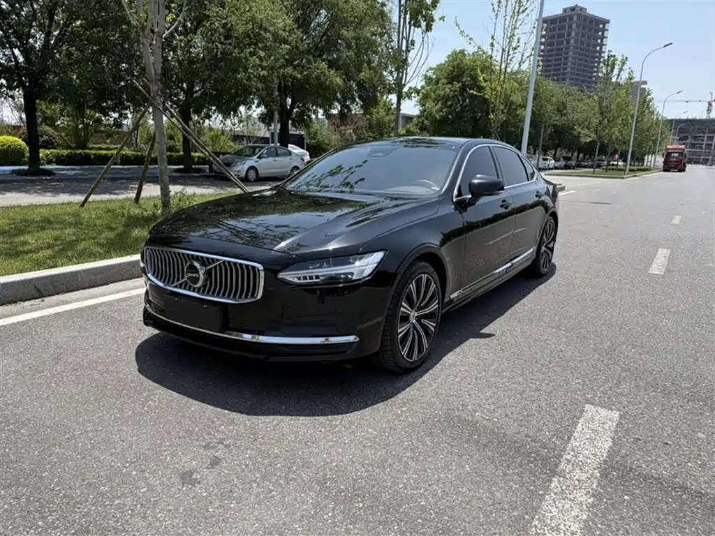Volvo S90 2024