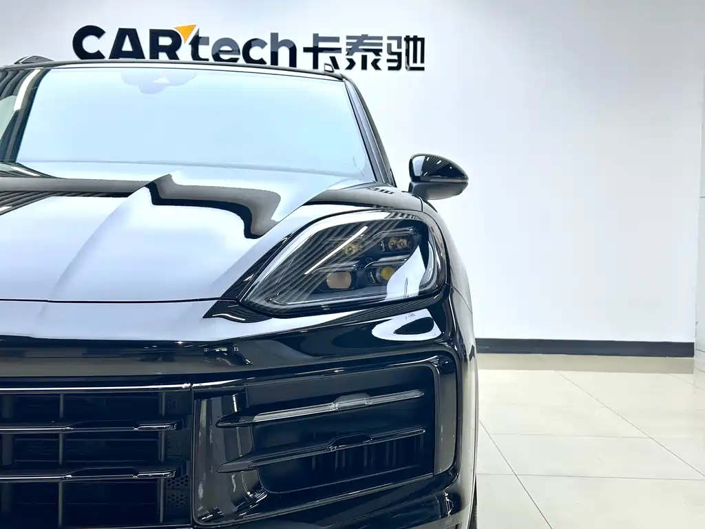 Porsche Cayenne 2024