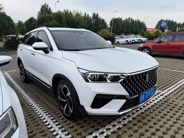 Bestune T77 2021
