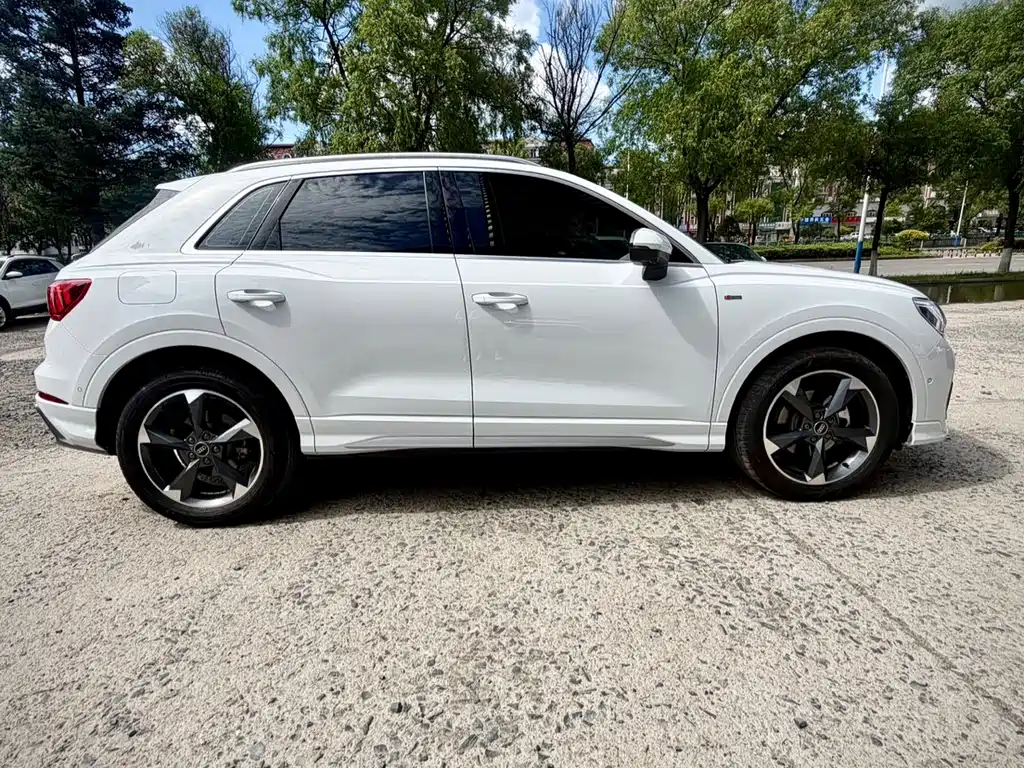 Audi Q3 2023
