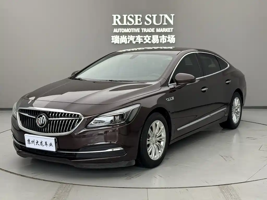 Buick LaCrosse 2018 — фото 1