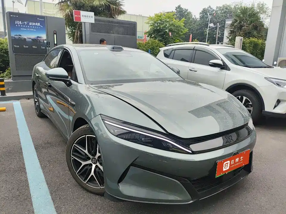 BYD Han L 2025
