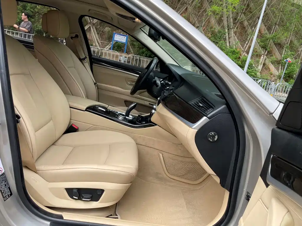 BMW 5 Series 2013 — фото 13