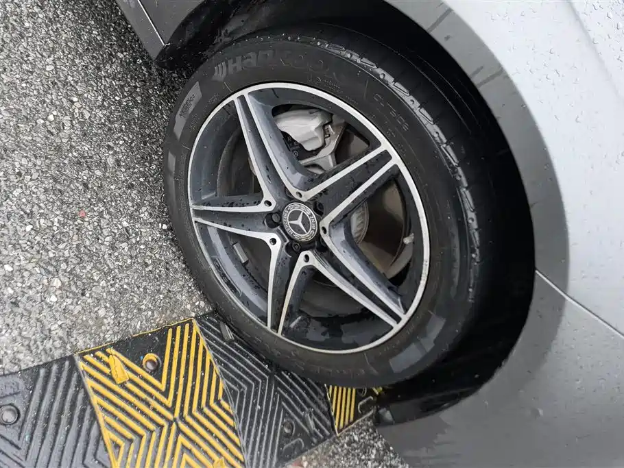 Mercedes-Benz E-Class 2020