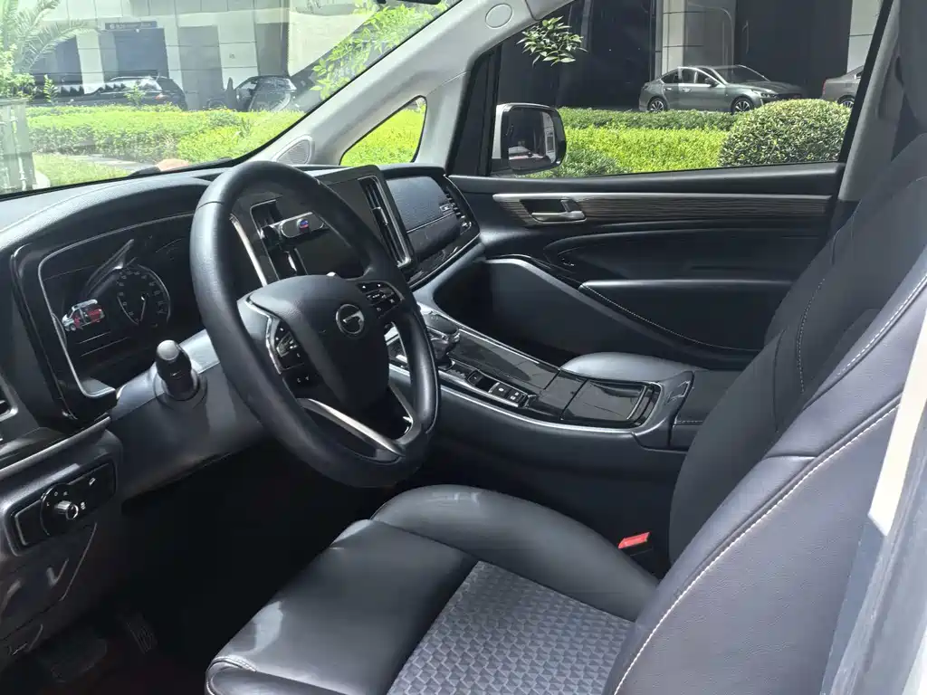 GAC Motor Trumpchi M8 2023 — фото 11
