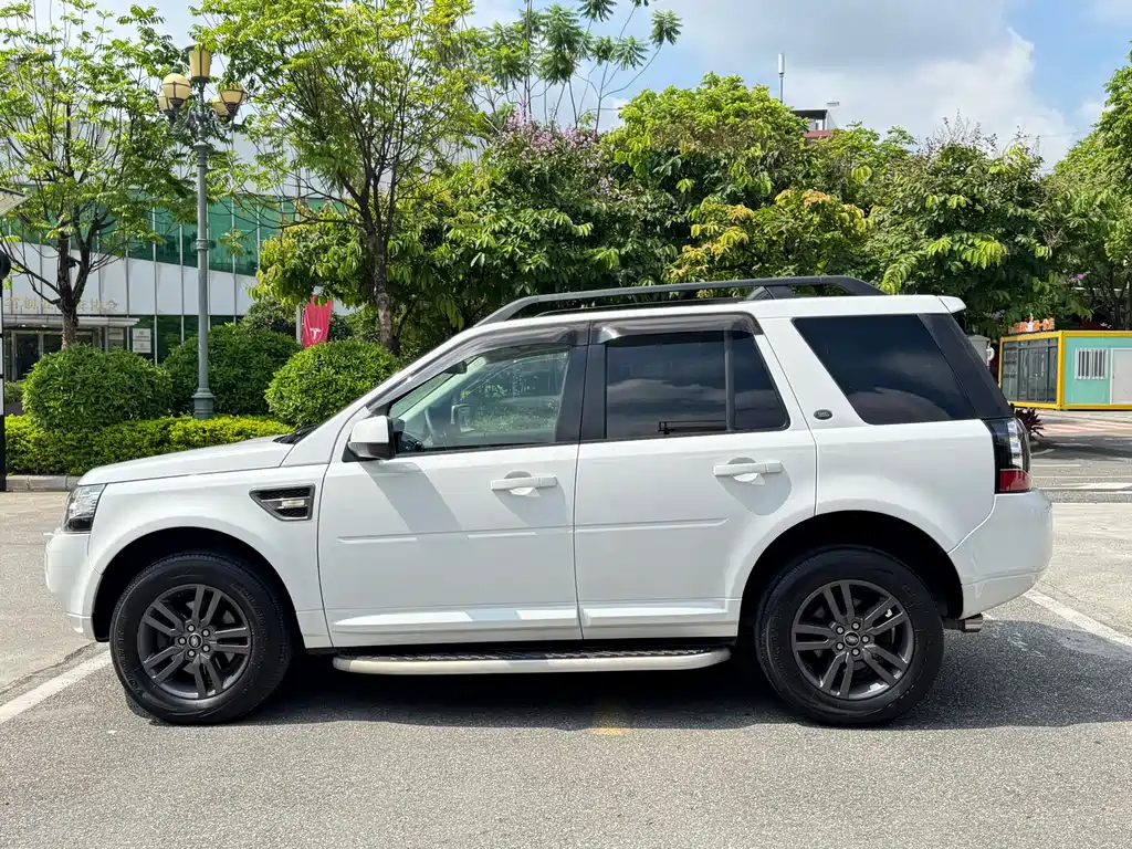 Land Rover Freelander 2 2014 — фото 8